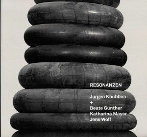 Buchcover Kunstkatalog Resonanzen Jürgen Knubben, Beate Günther, Katharina Mayer, Jens Wolf